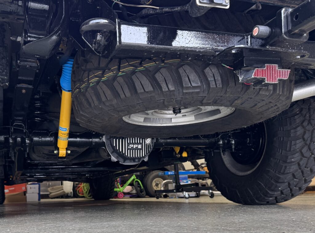 1994 Chevy K1500 rear axle and shocks